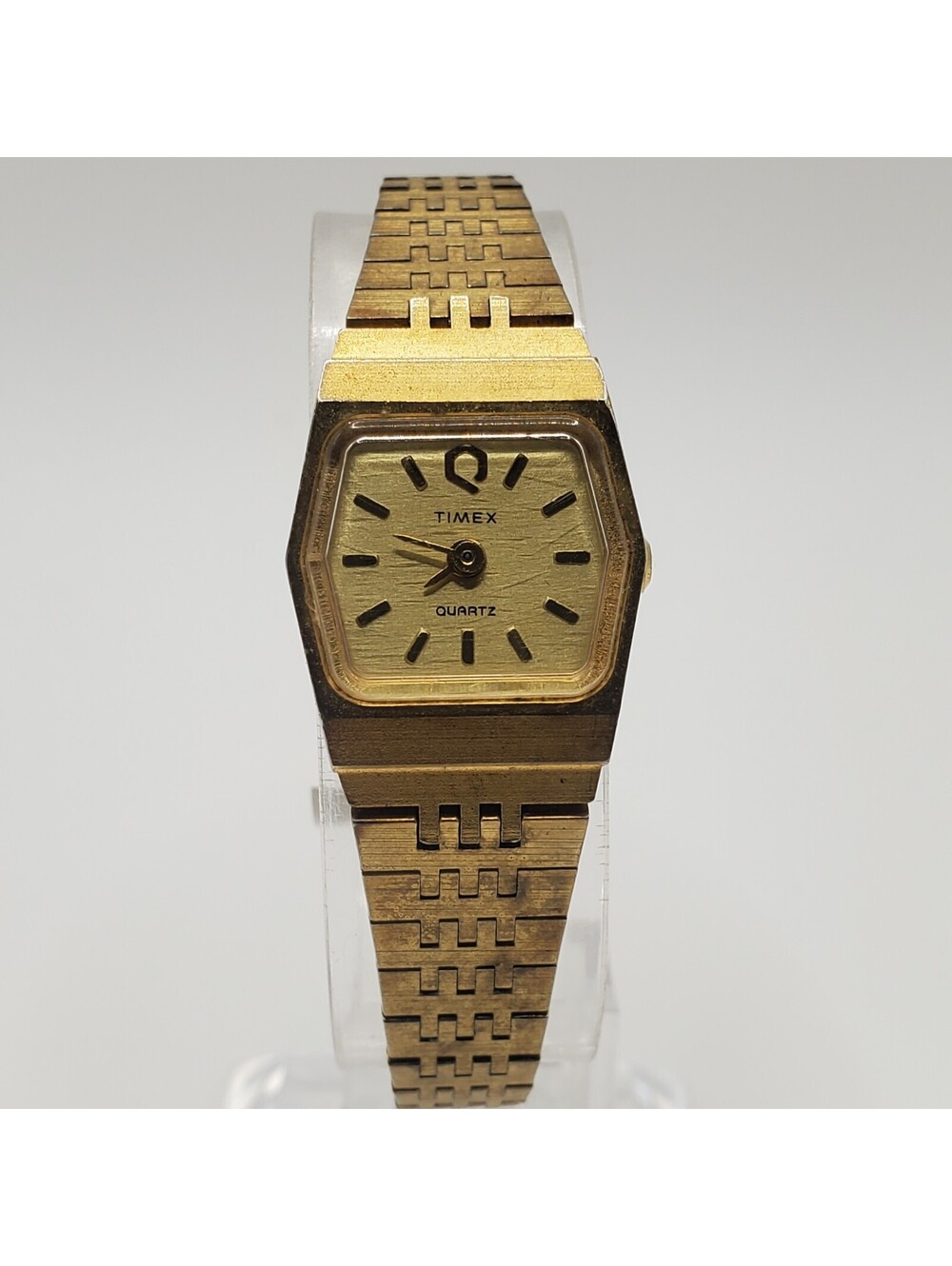 Vintage Timex Q K-Cell Pusher Quartz Watch Womens For Parts Or Repair